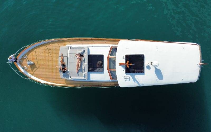 ROMANTIC YACHT BANUS