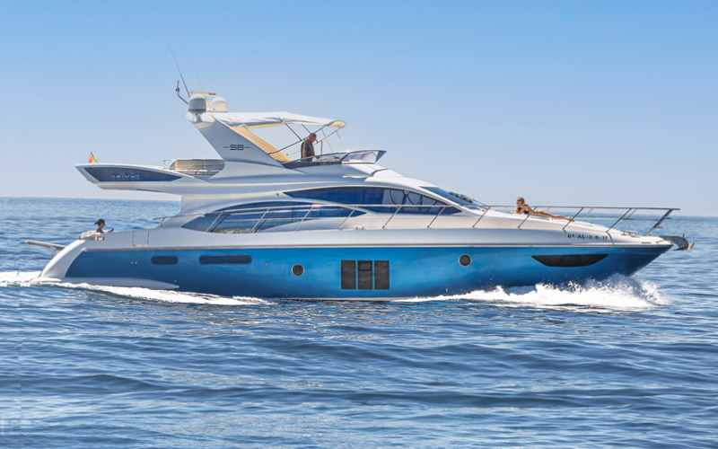 AZIMUT 58 (3) Feel the allure of the open sea aboard our majestic Princess 70 yacht, a haven of luxury and elegance amidst the breathtaking backdrop of Marbella's azure waters