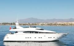 EXCLUSIVE YACHT RENTAL