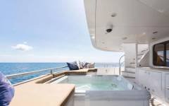 JADE YACHT 90 7