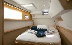 Catamaran Lagoon 450 puerto banus 9